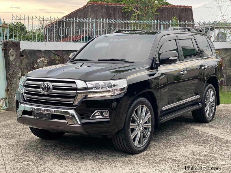 Toyota Land Cruiser VX Premium in Philippines