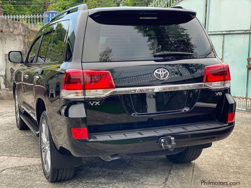 Toyota Land Cruiser VX Premium in Philippines