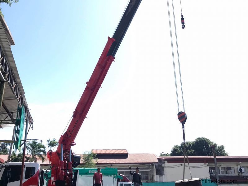 Daewoo Boom Truck in Philippines