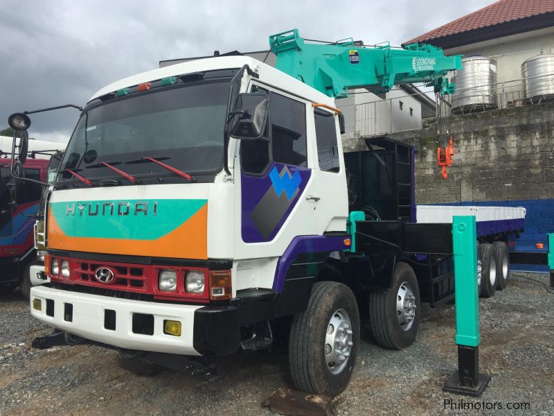 Daewoo Boom truck in Philippines
