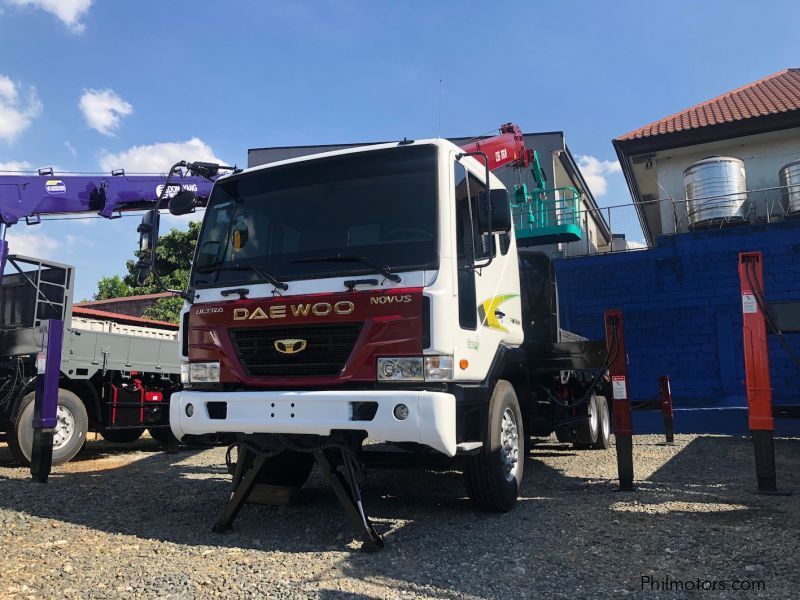 Daewoo Boom truck in Philippines