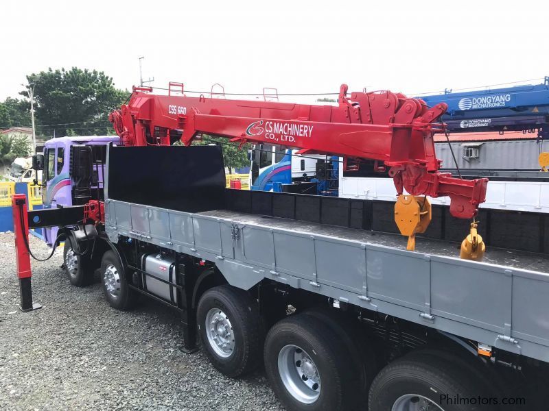 Daewoo Boom truck in Philippines