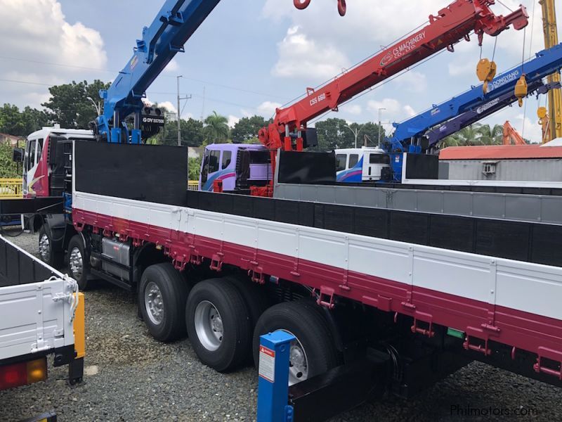 Daewoo Cargo Crane Truck in Philippines