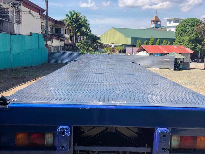 Daewoo Low Bed Trailer Tri-Axle in Philippines