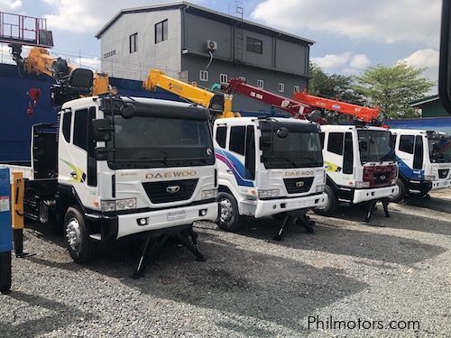 Daewoo boom truck 7 tons in Philippines