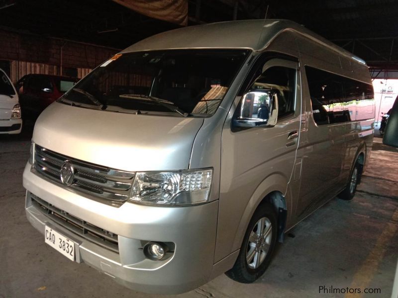 Foton View Traveller in Philippines