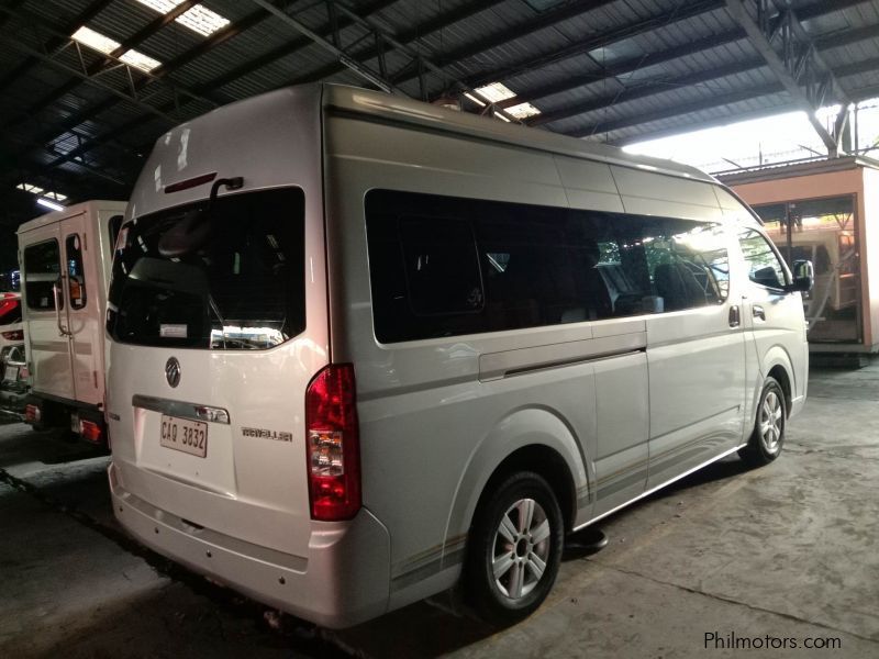 Foton View Traveller in Philippines