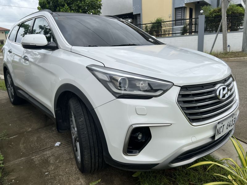 Hyundai  Santa Fe Grand in Philippines