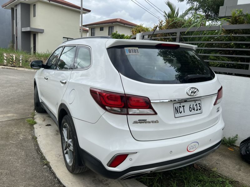 Hyundai  Santa Fe Grand in Philippines