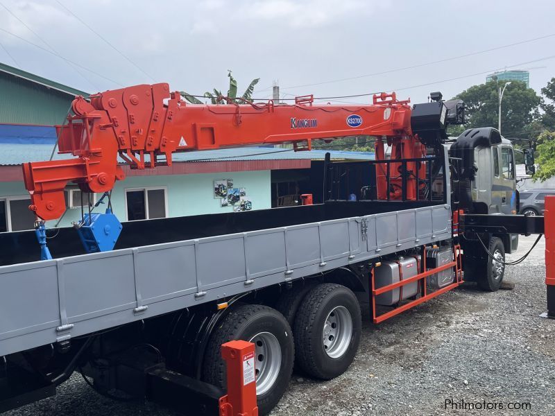 Hyundai BOOM TRUCK/ CARGO CRANE TRUCK in Philippines