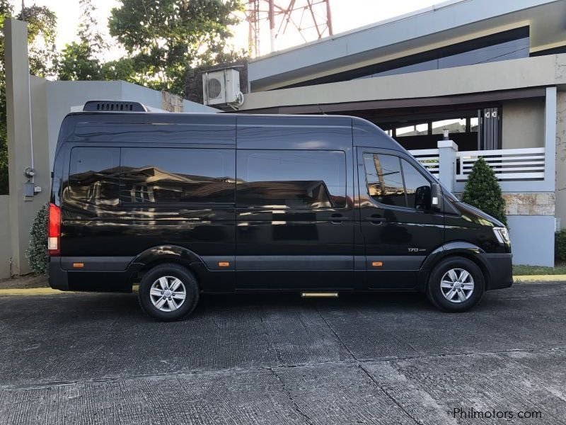 Hyundai H350 DLX 2.5l 14 seaters  in Philippines