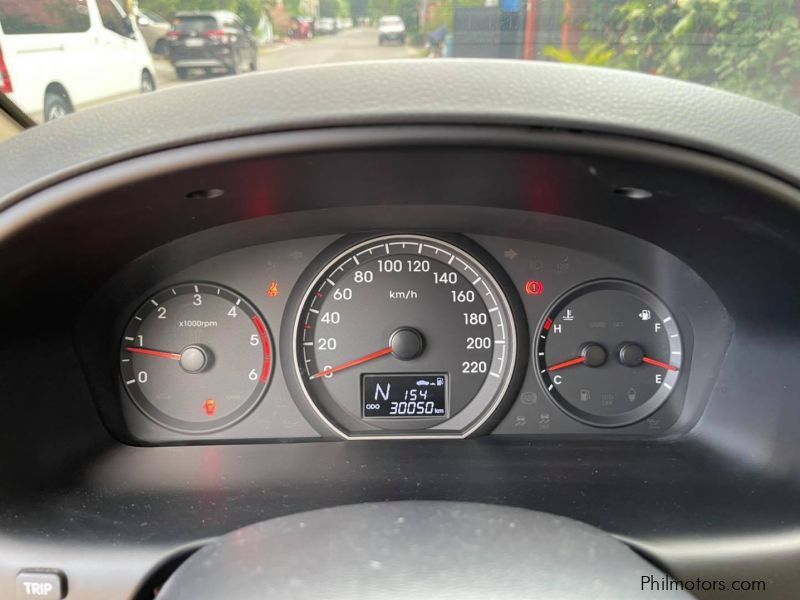 Hyundai Starex GLS Swivel in Philippines