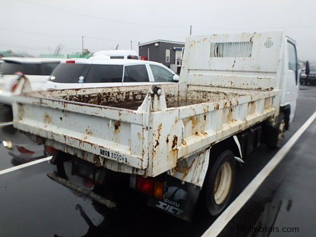 Isuzu ELF 4HF1 Giga Dump Dumping in Philippines