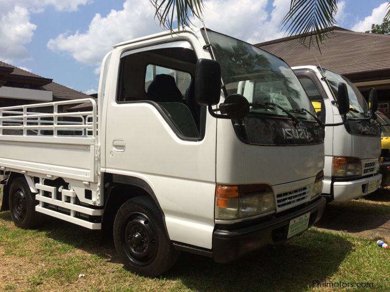 Isuzu ELF 4JG2 Double Tire Drop Side in Philippines