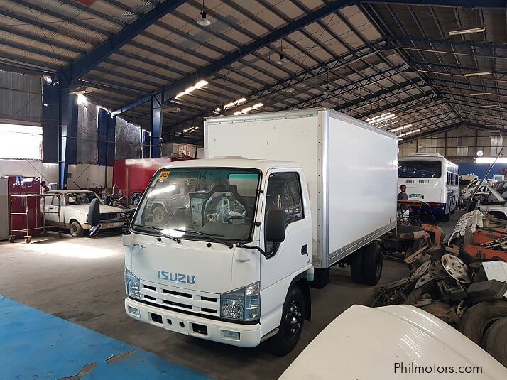 Isuzu Elf in Philippines