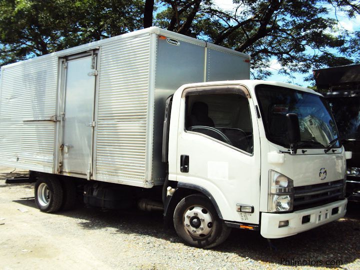 Isuzu Elf Aluminum Closed Van in Philippines