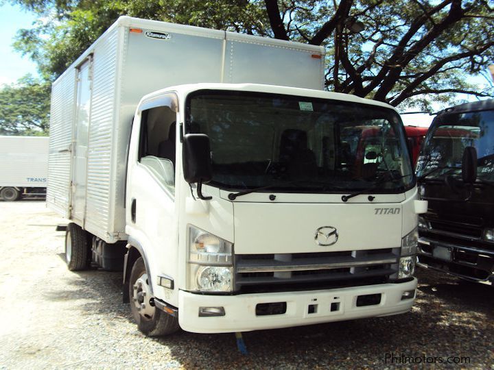 Isuzu Elf Aluminum Closed Van in Philippines