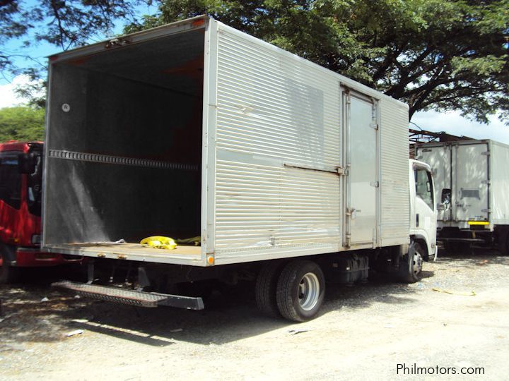 Isuzu Elf Aluminum Closed Van in Philippines