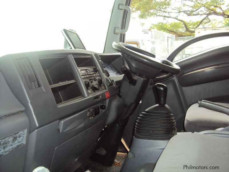 Isuzu Elf Aluminum Closed Van in Philippines