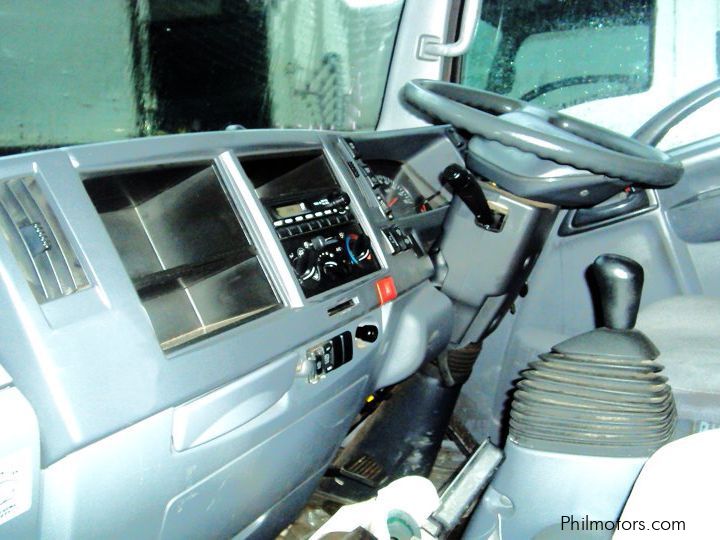 Isuzu Elf Aluminum Closed Van in Philippines