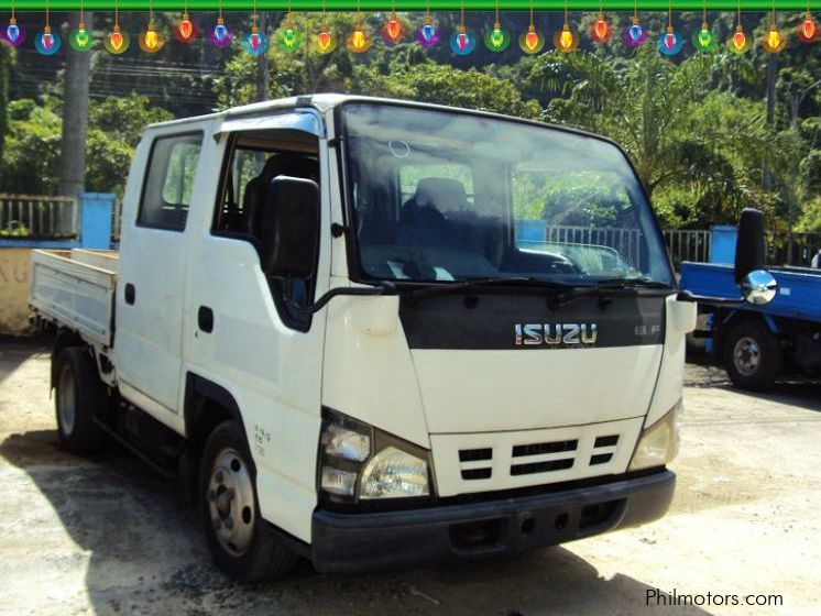 Isuzu Elf Double Cab Dropside in Philippines