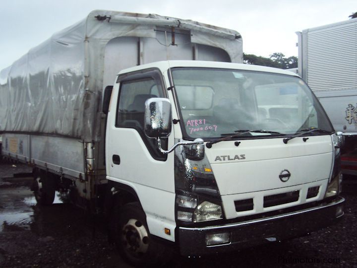 Isuzu Elf Dropside Cargo in Philippines