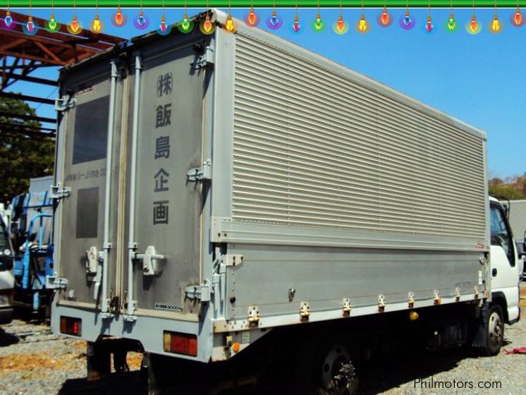 Isuzu Elf Wing Van in Philippines