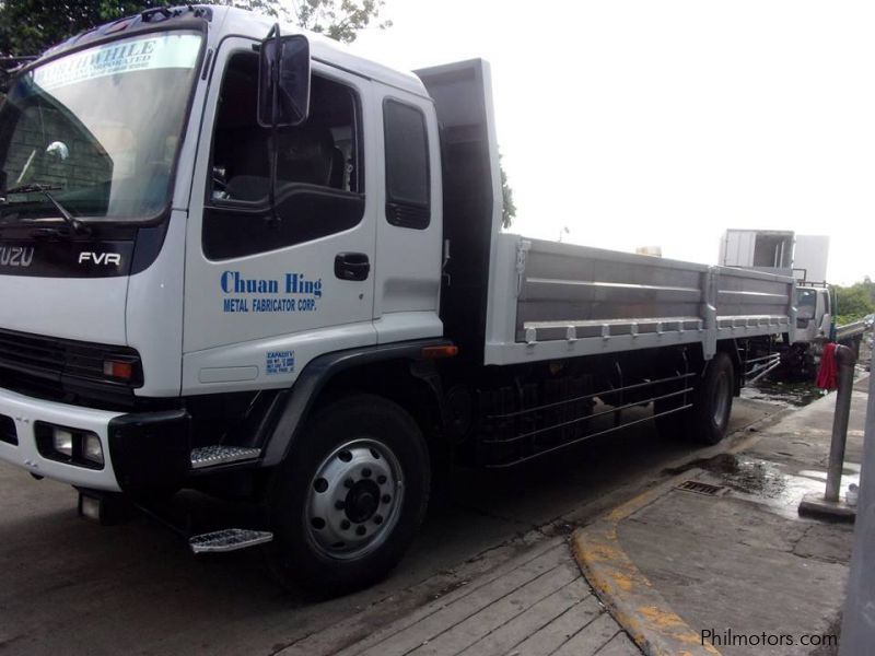 Isuzu FVR 8 STUDS CAB AND CHASSIS in Philippines