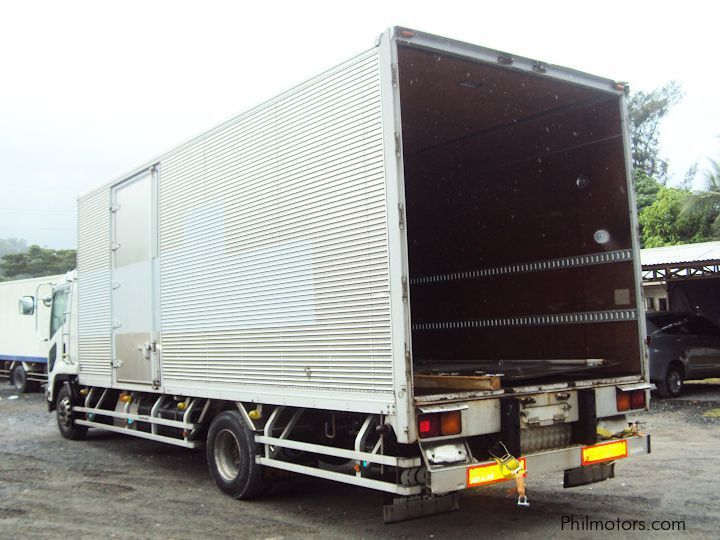 Isuzu Forward Aluminum Closed Van in Philippines