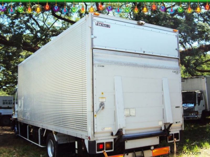 Isuzu Forward Aluminum Closed Van in Philippines