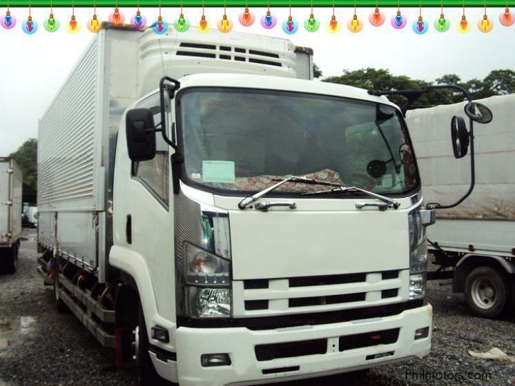 Isuzu Forward Ref  Wing Van in Philippines