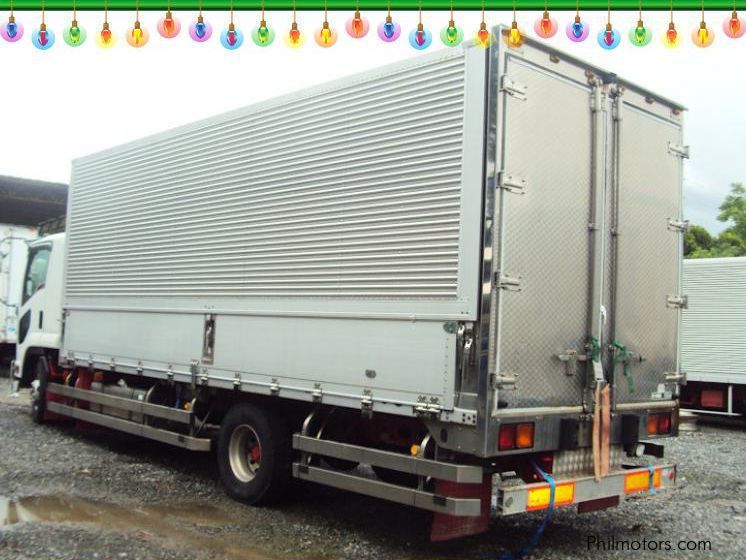 Isuzu Forward Ref  Wing Van in Philippines