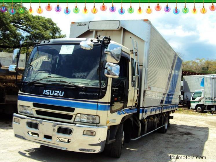 Isuzu Forward Wing Van in Philippines