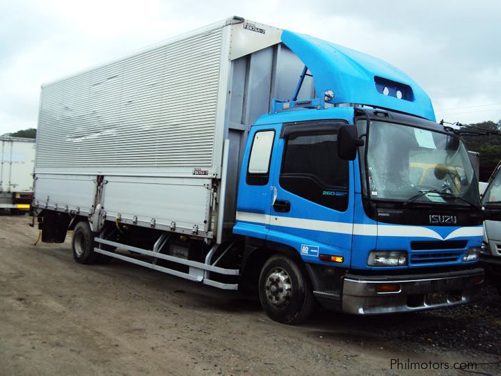 Isuzu Forward Wing Van in Philippines