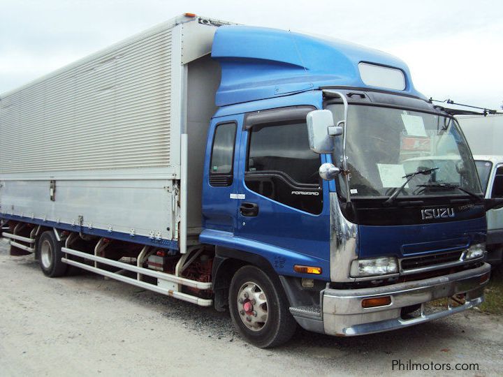 Isuzu Forward Wing Van in Philippines