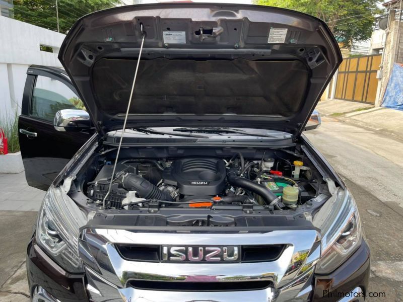 Isuzu MUX  RZ4E A/T in Philippines