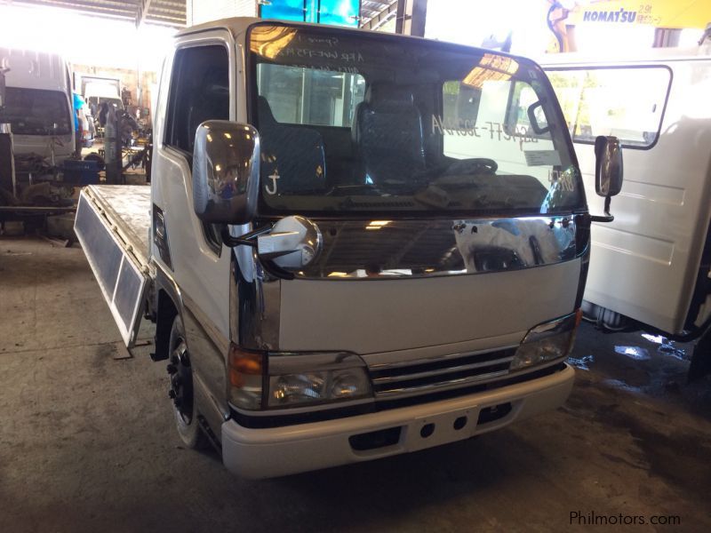 Isuzu NKr Isuzu Dropside in Philippines