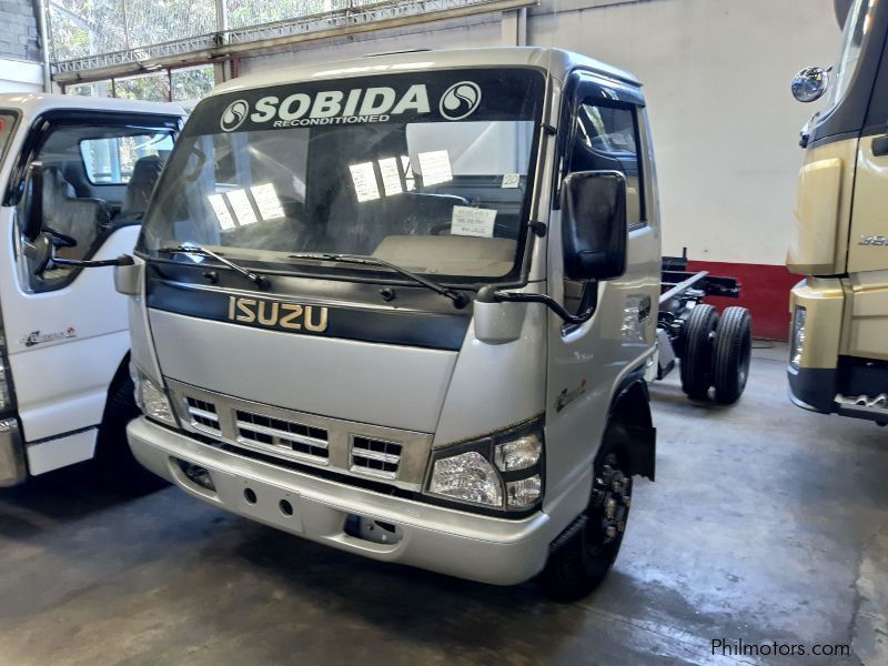 Isuzu NPR Elf in Philippines