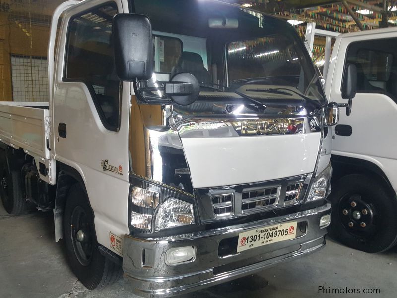 Isuzu elf in Philippines