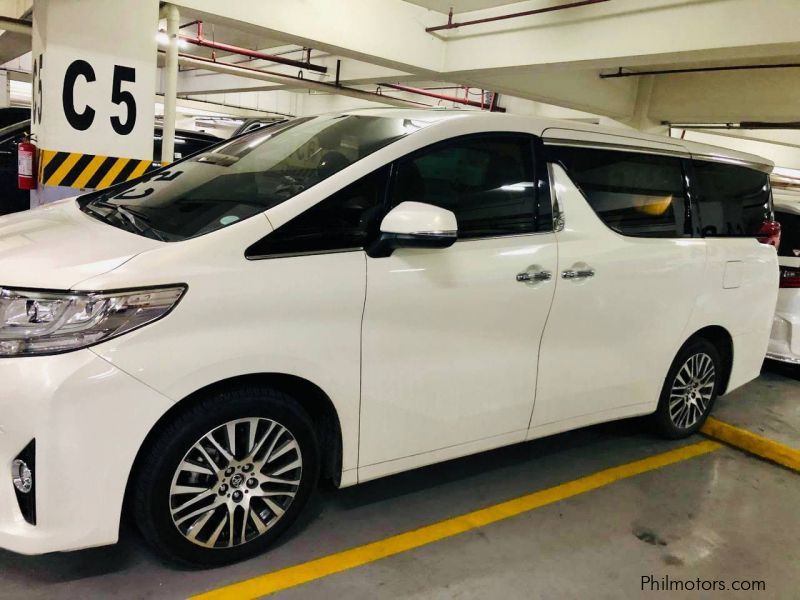 Toyota Alphard 3.5 l wh in Philippines