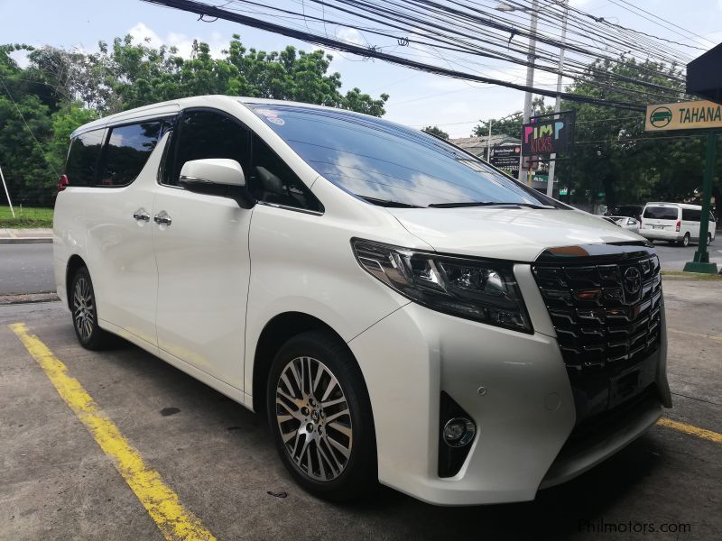 Toyota Alphard 3.5L V6 in Philippines