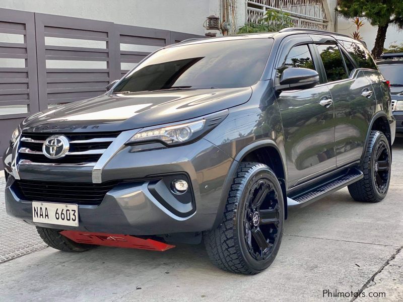 Toyota Fortuner V 4X2 A/T in Philippines