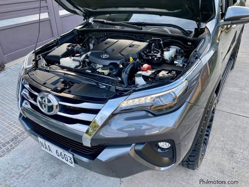 Toyota Fortuner V 4X2 A/T in Philippines