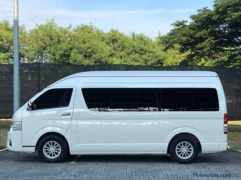 Toyota HiAce Super Grandia LXV in Philippines