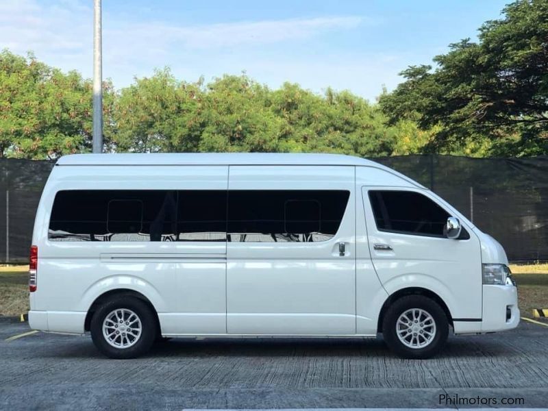 Toyota HiAce Super Grandia LXV in Philippines