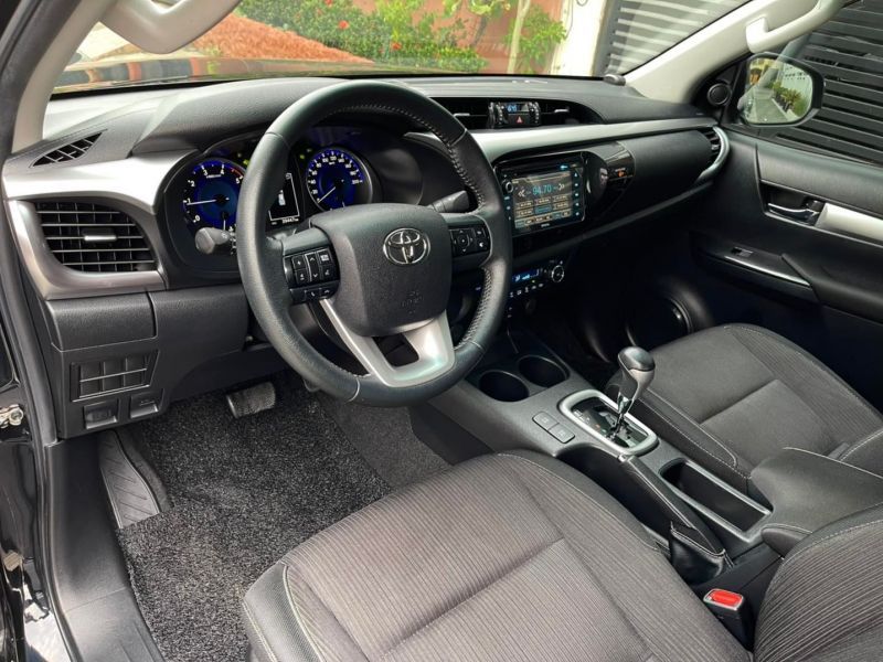 Toyota Hilux G 4x2 A/T in Philippines