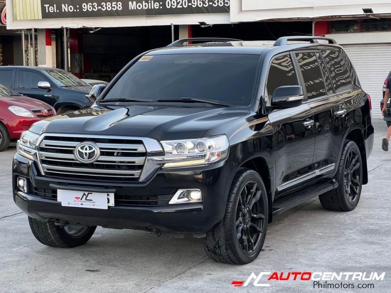 Toyota Land Cruiser 200 in Philippines