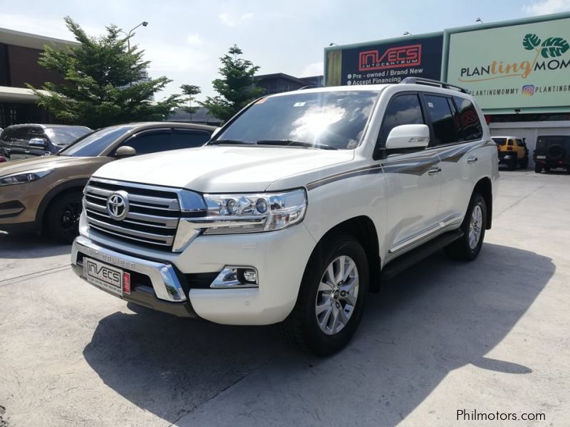 Toyota Land Cruiser 200 Premium in Philippines