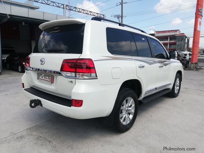 Toyota Land Cruiser 200 Premium in Philippines