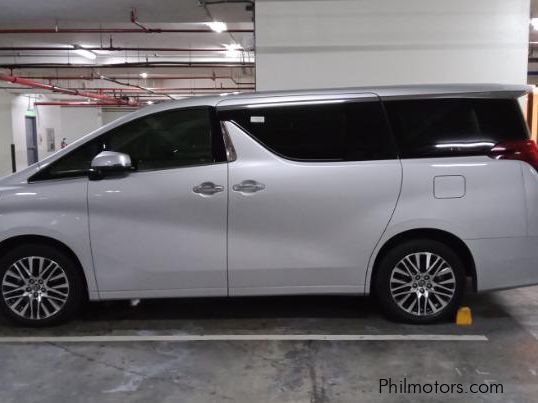 Toyota alphard in Philippines